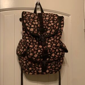 Steve Madden-SM New York Floral back pack